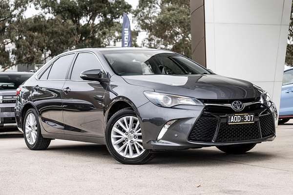 2017 Toyota Camry Atara SL ASV50R