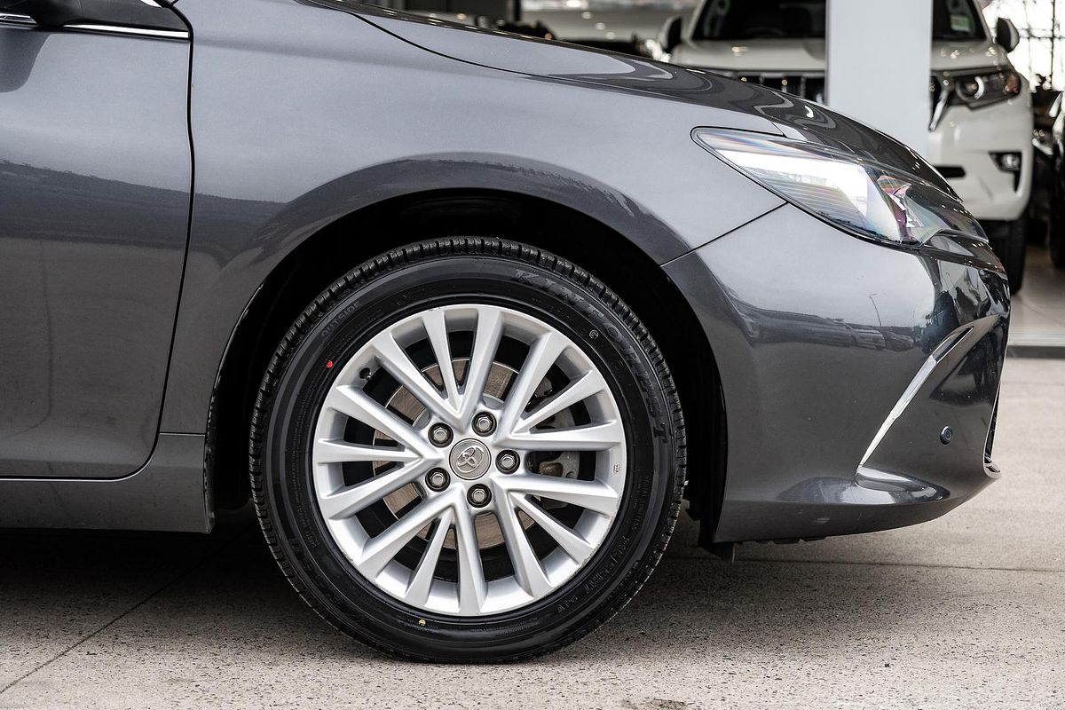 2017 Toyota Camry Atara SL ASV50R