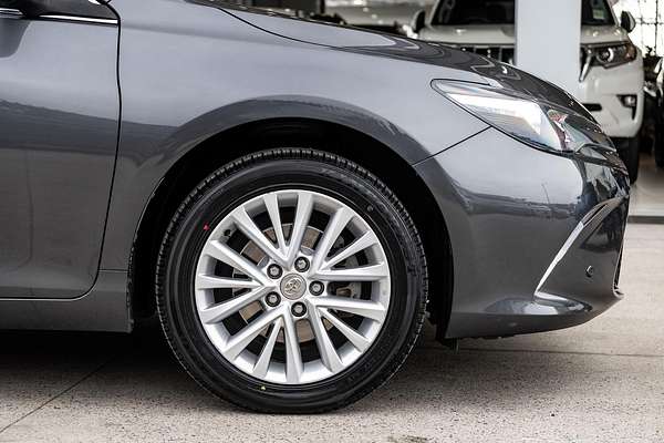 2017 Toyota Camry Atara SL ASV50R