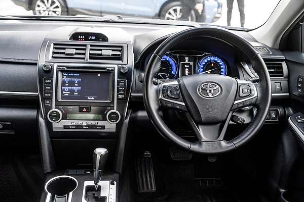 2017 Toyota Camry Atara SL ASV50R