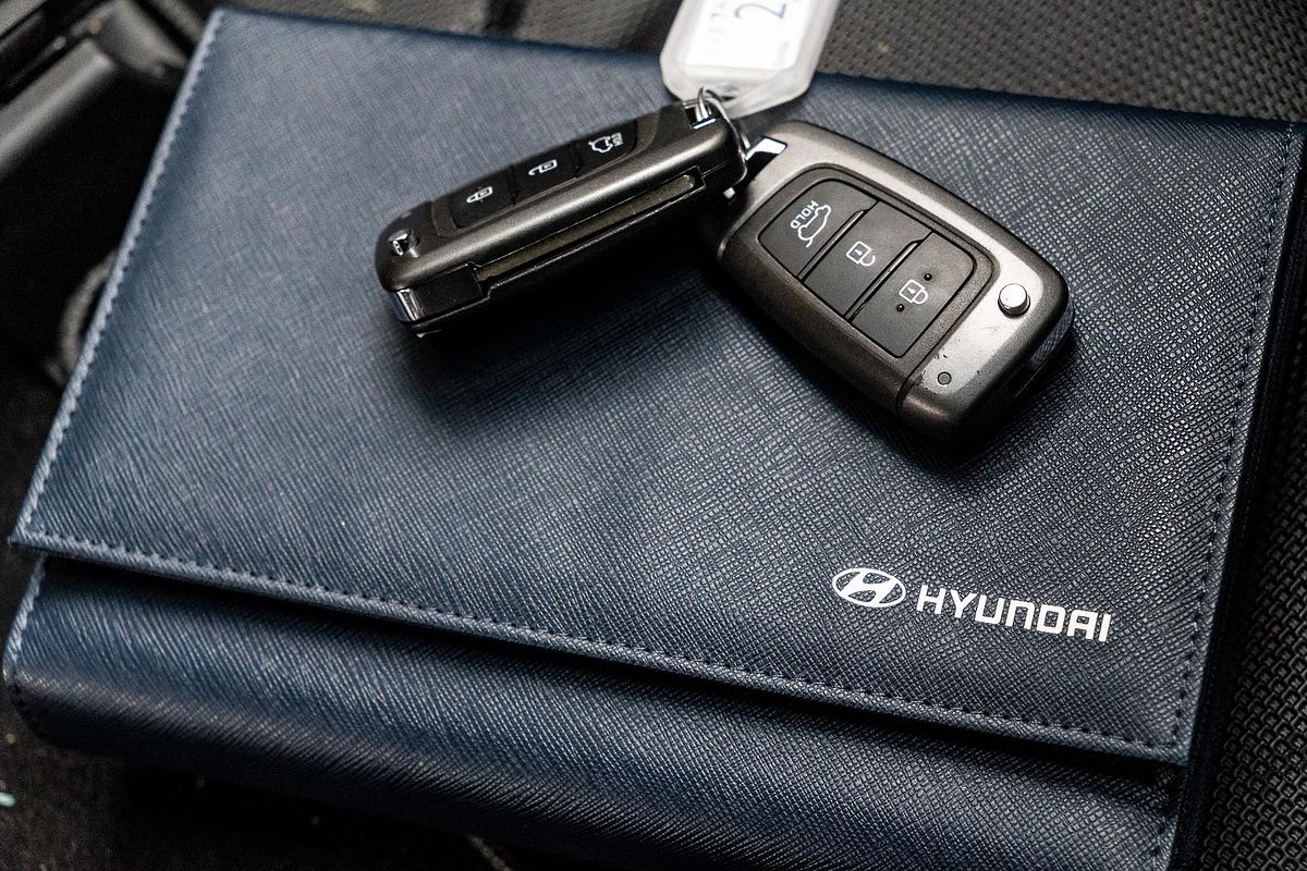 2021 Hyundai STARIA LOAD US4.V1