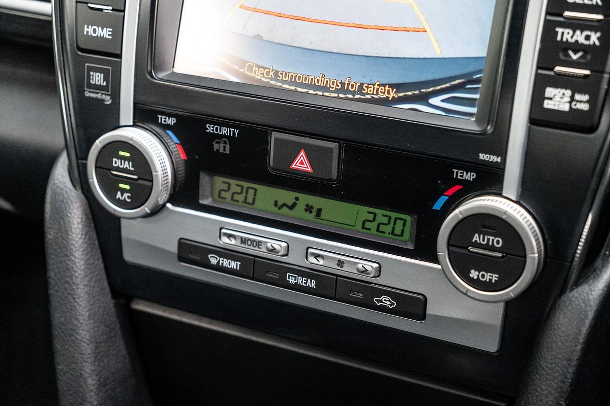 2017 Toyota Camry Atara SL ASV50R
