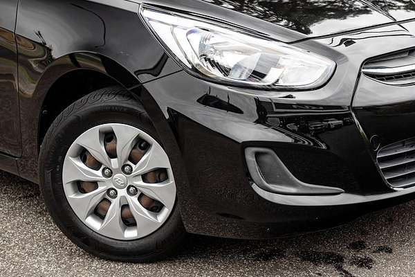 2016 Hyundai Accent Active RB4