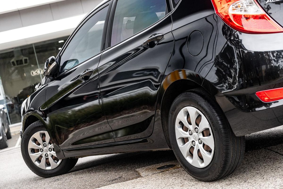 2016 Hyundai Accent Active RB4