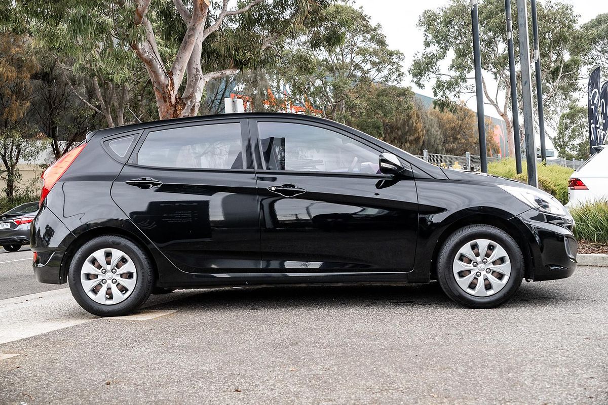 2016 Hyundai Accent Active RB4