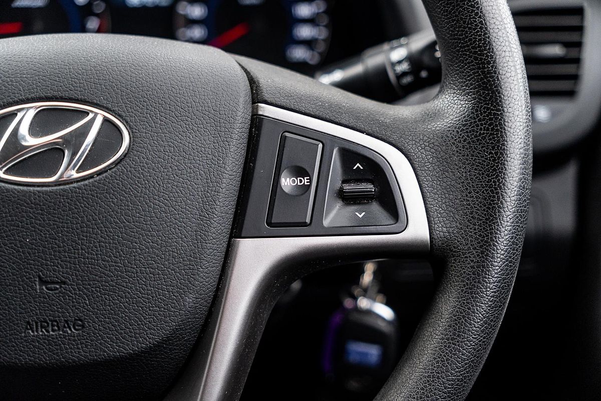 2016 Hyundai Accent Active RB4