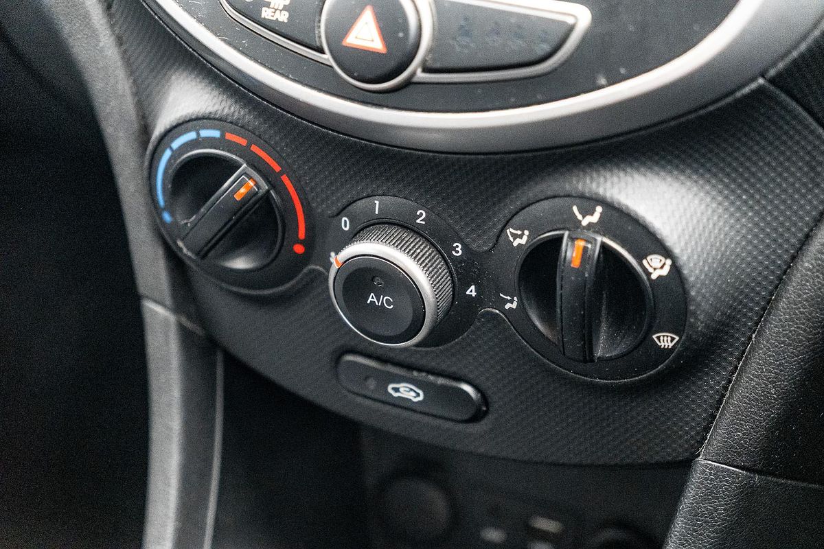 2016 Hyundai Accent Active RB4