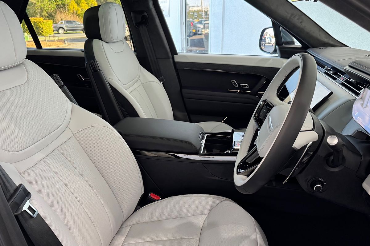 2025 Land Rover Range Rover Sport D350 Autobiography L461
