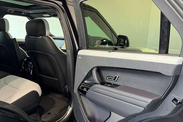 2025 Land Rover Range Rover Sport D350 Autobiography L461