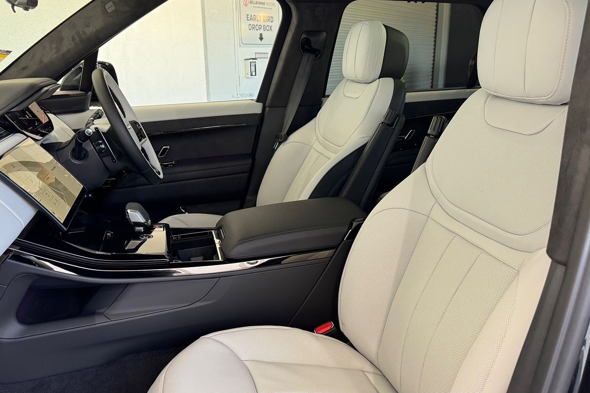 2025 Land Rover Range Rover Sport D350 Autobiography L461