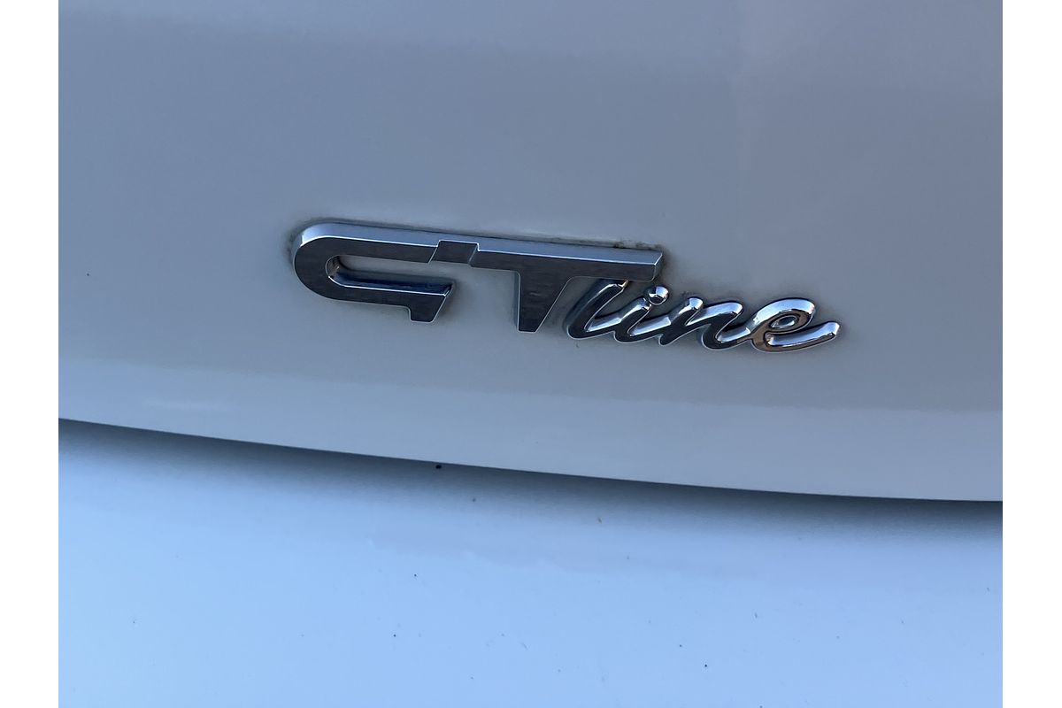 2013 Renault Megane GT-Line B95