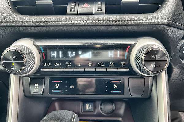 2022 Toyota RAV4 Cruiser AXAH54R