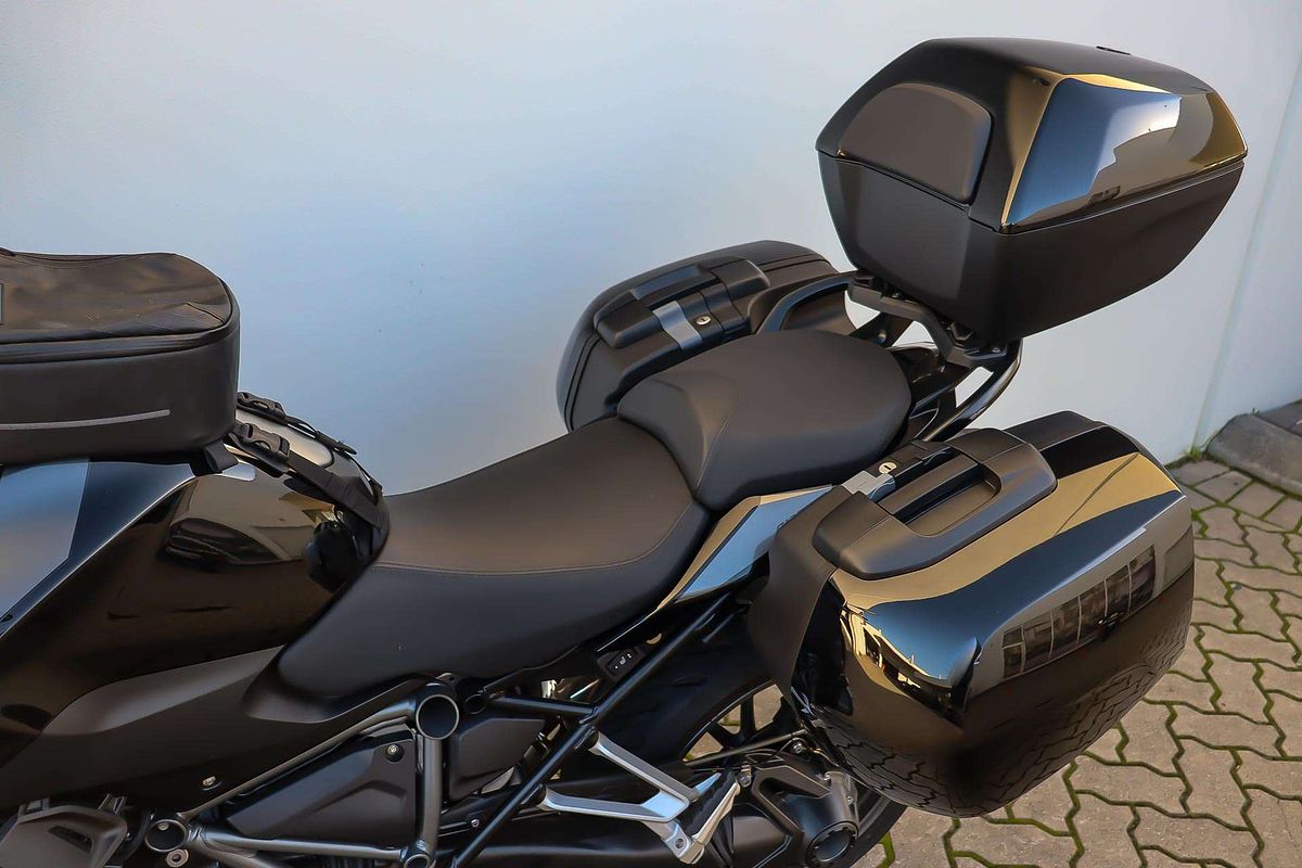 2024 BMW R 1250 R Triple Black R 1250