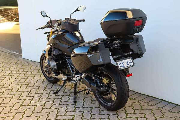 2024 BMW R 1250 R Triple Black R 1250
