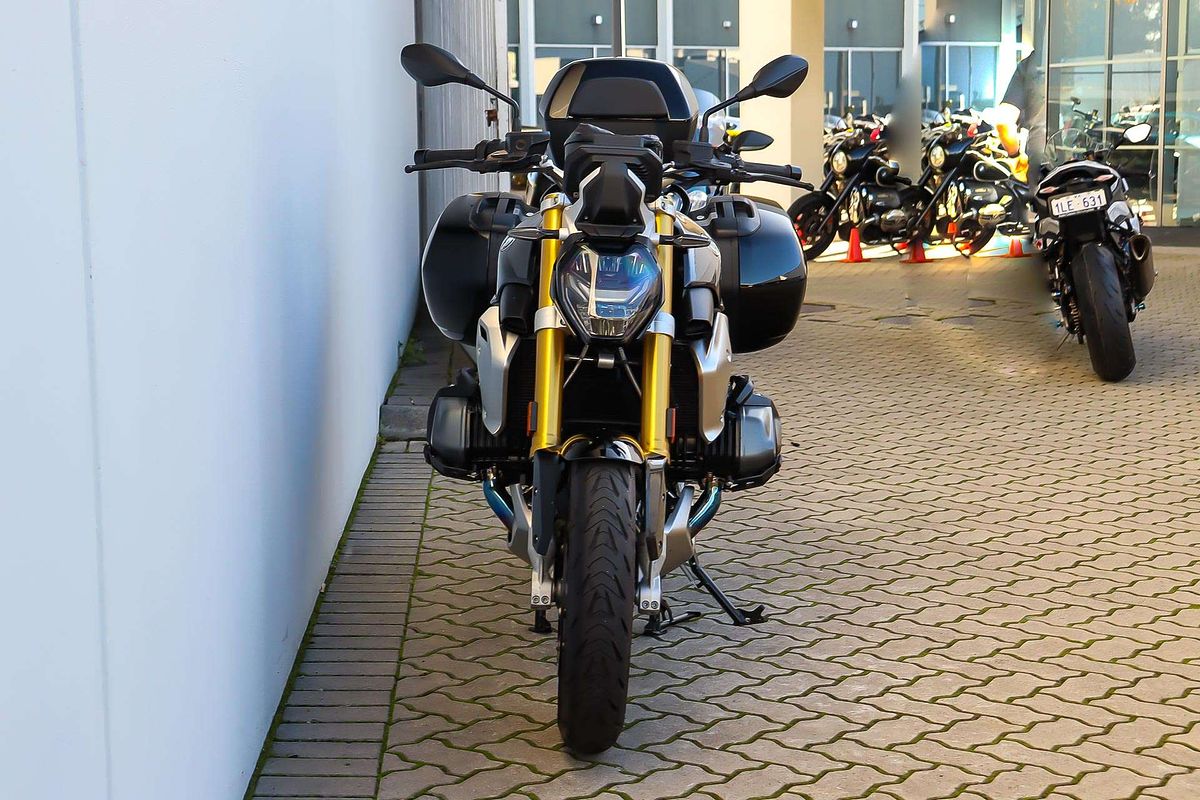 2024 BMW R 1250 R Triple Black R 1250