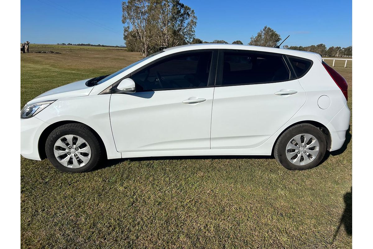 2015 Hyundai Accent Active RB3