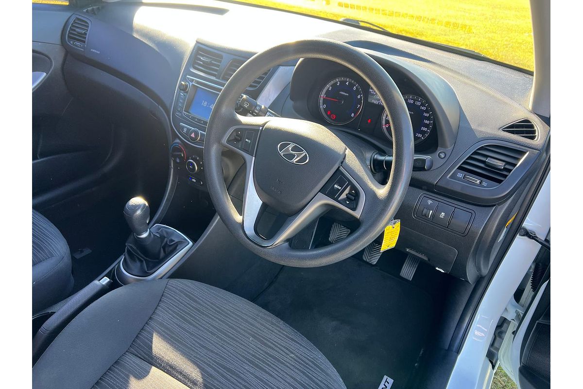 2015 Hyundai Accent Active RB3