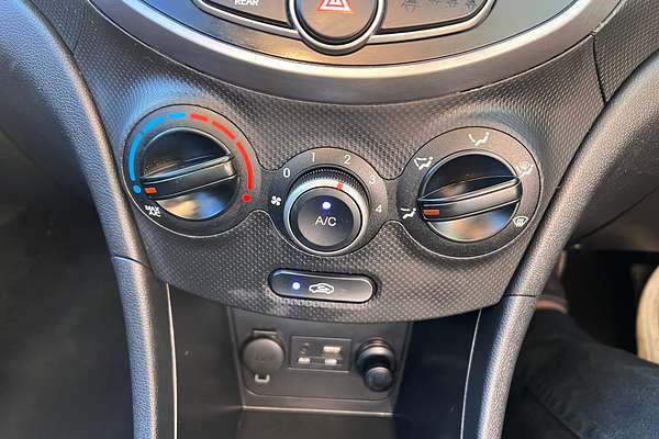 2015 Hyundai Accent Active RB3
