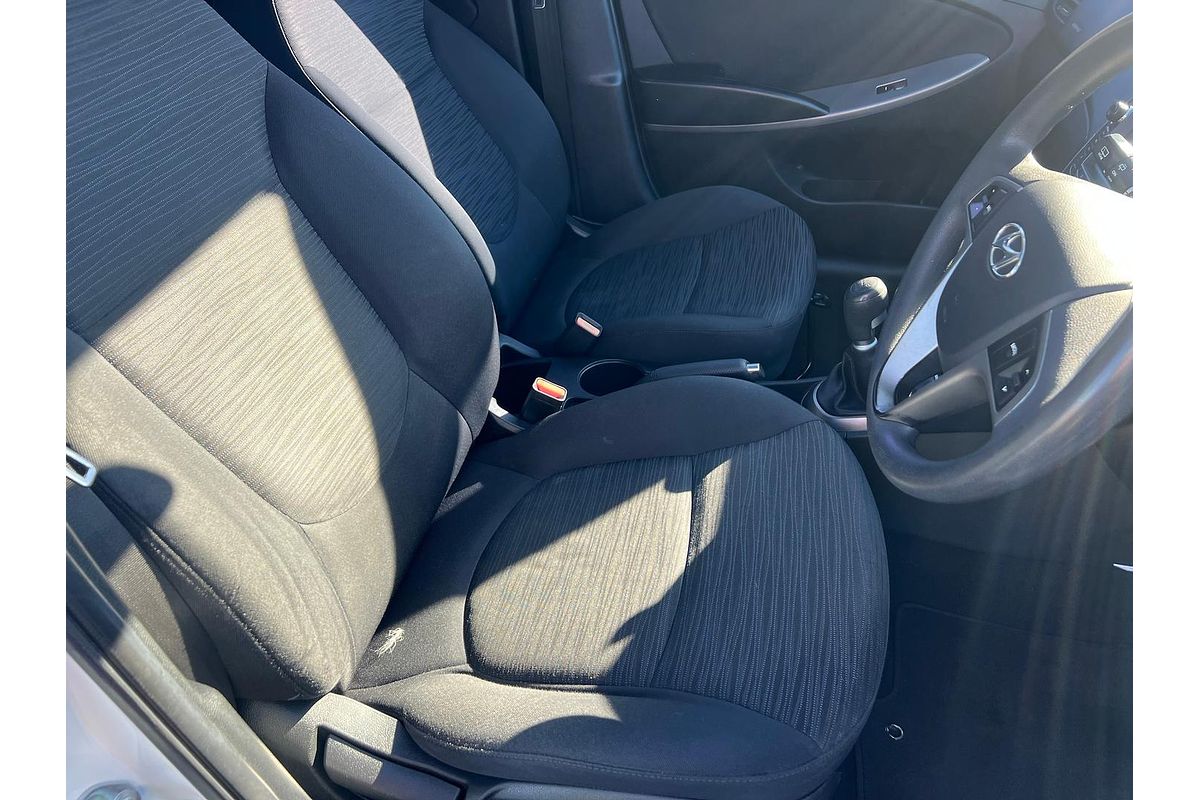2015 Hyundai Accent Active RB3
