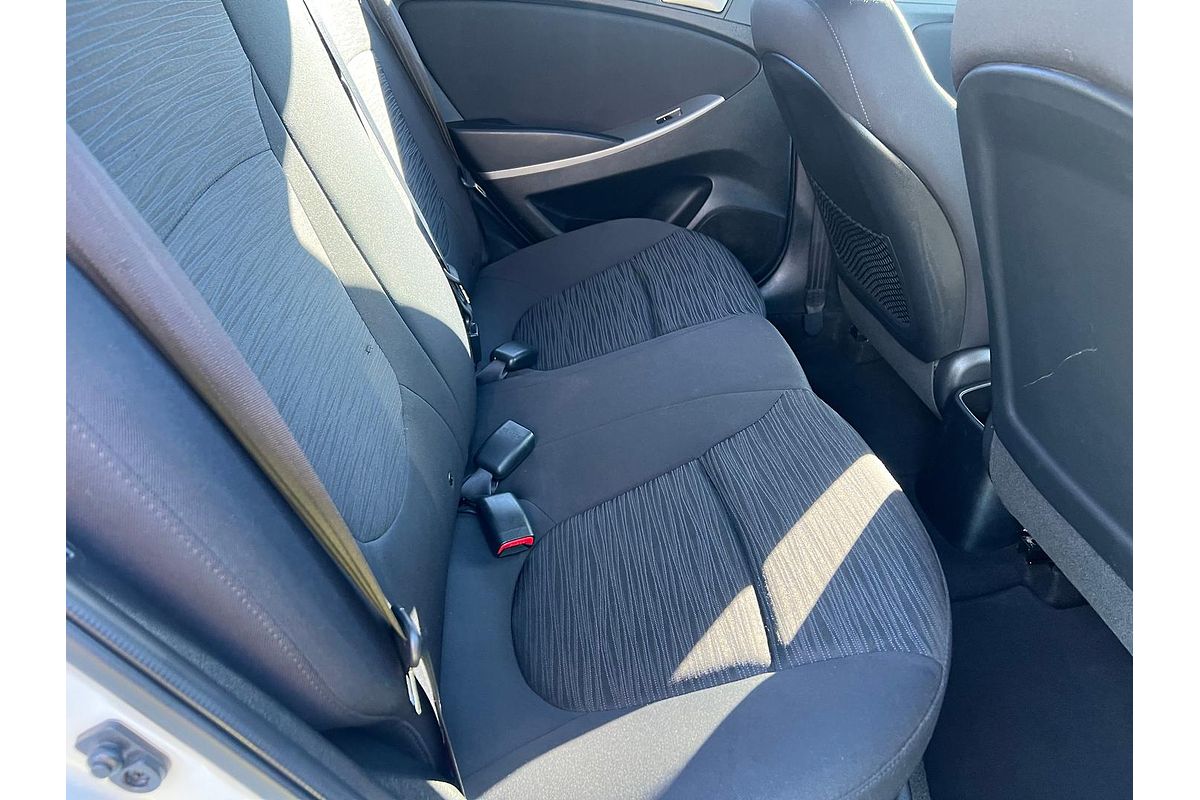 2015 Hyundai Accent Active RB3