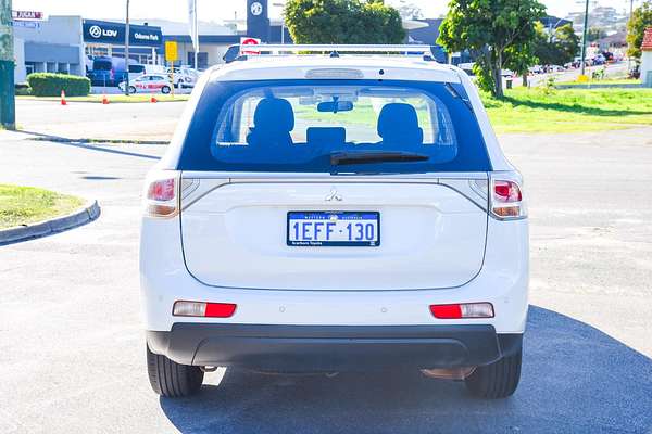 2013 Mitsubishi Outlander ES ZJ