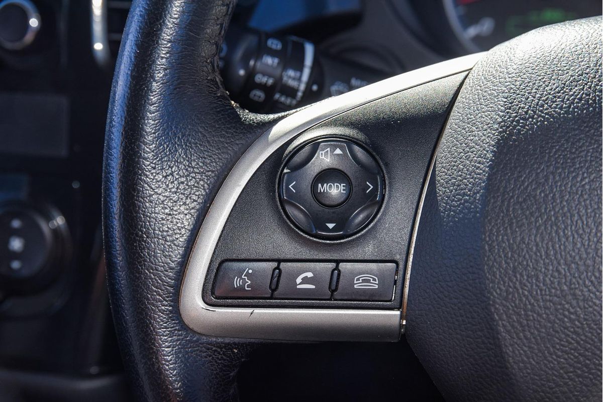 2013 Mitsubishi Outlander ES ZJ