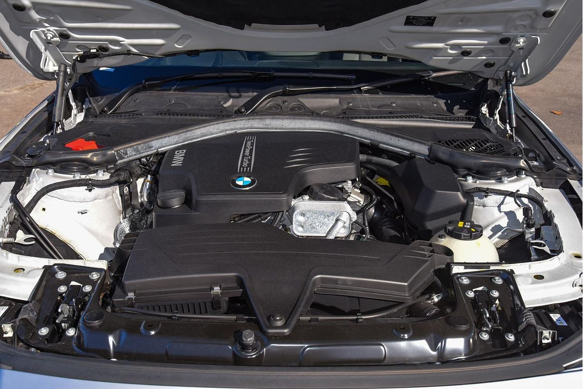2015 BMW 3 Series 328i Sport Line F30