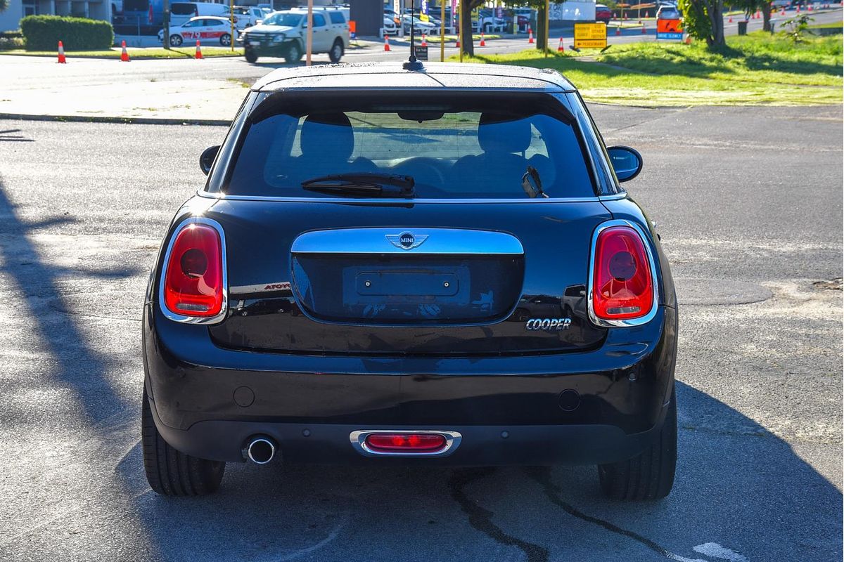 2017 MINI Hatch Cooper F55