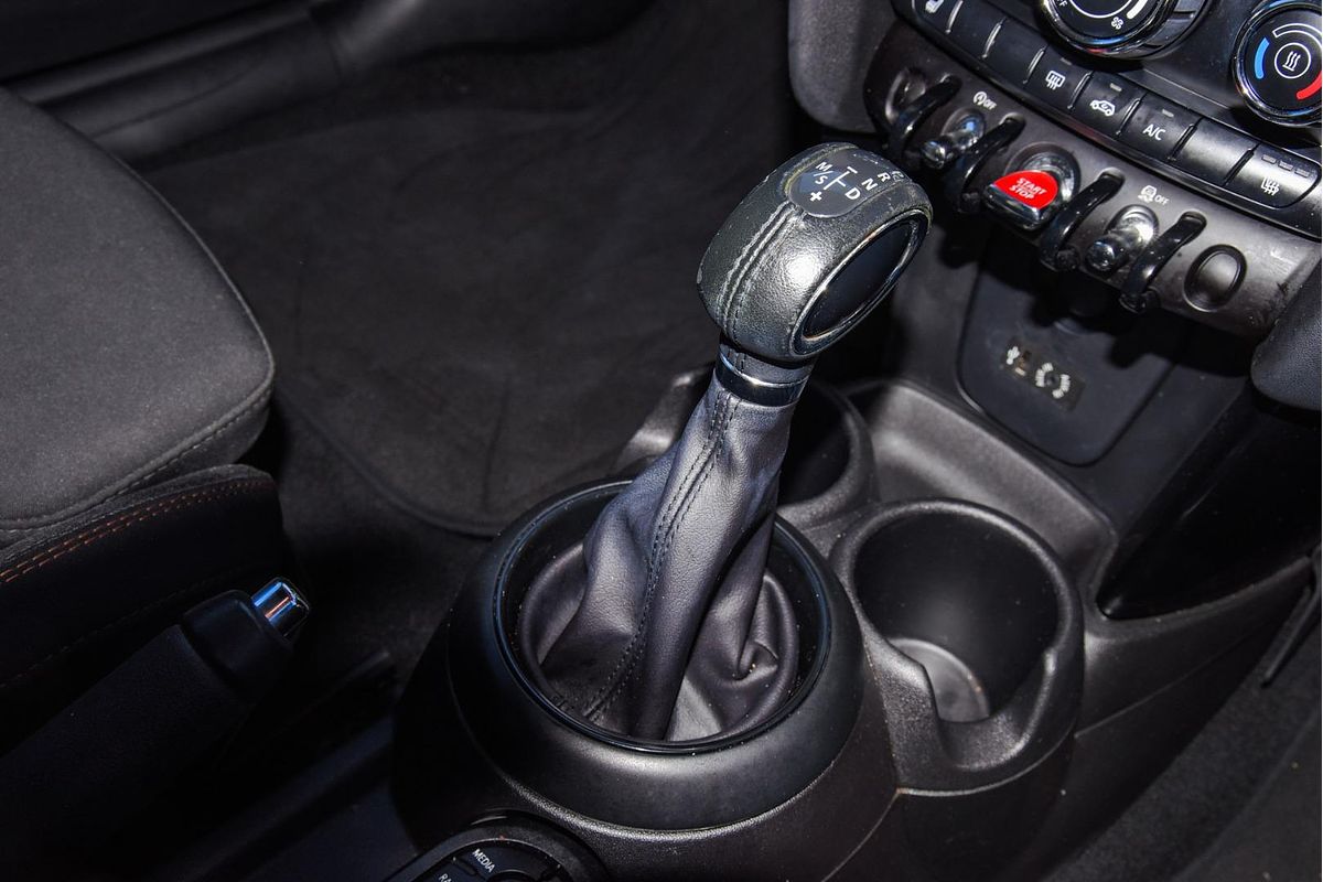 2017 MINI Hatch Cooper F55