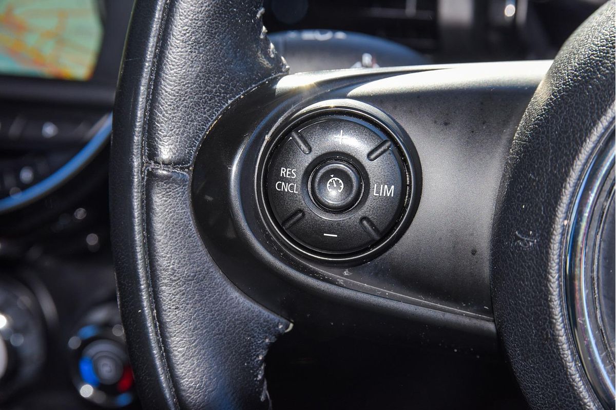 2017 MINI Hatch Cooper F55