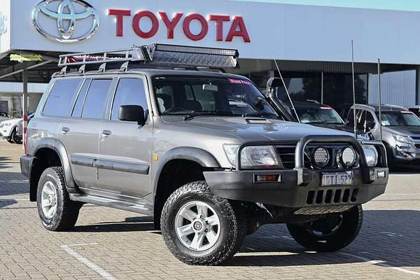 2004 Nissan Patrol ST GU III