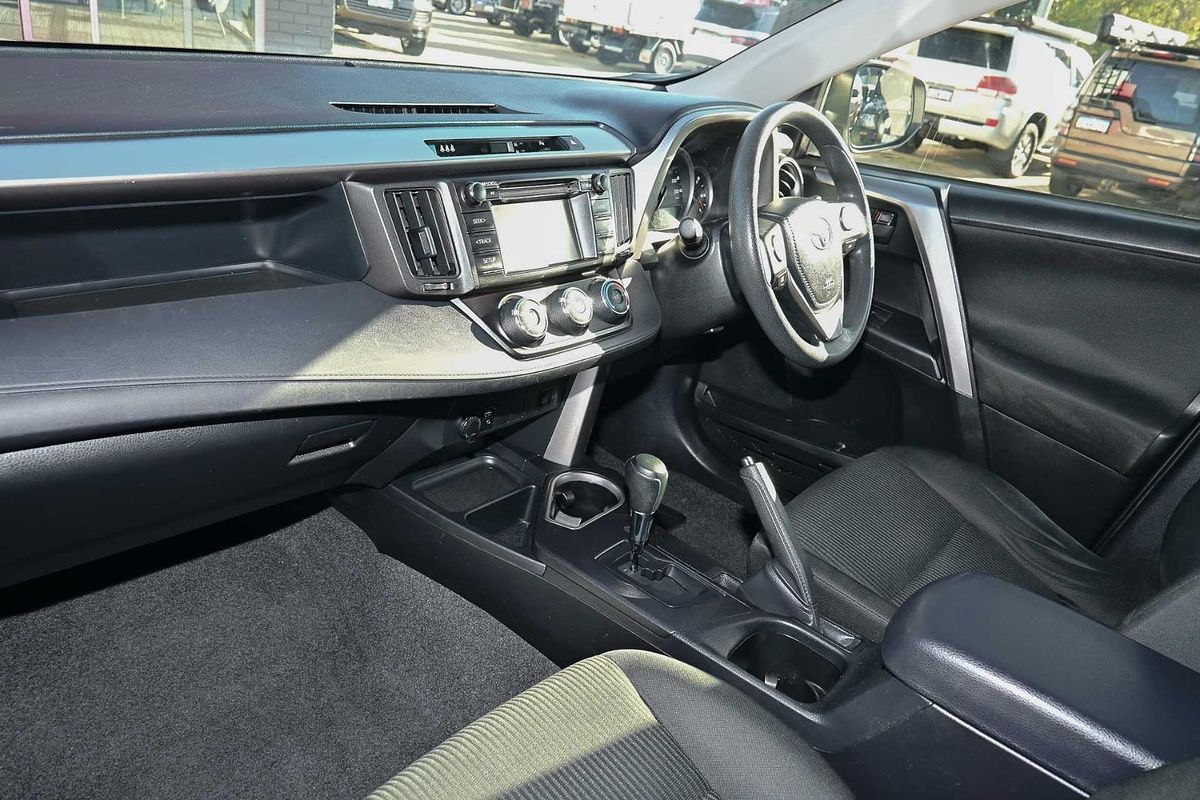 2016 Toyota RAV4 GX ZSA42R