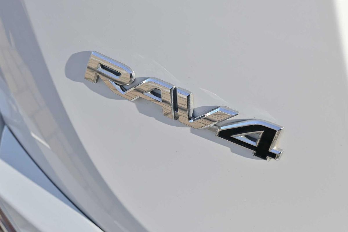 2016 Toyota RAV4 GX ZSA42R