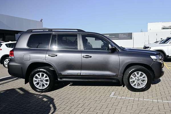 2019 Toyota Landcruiser Sahara VDJ200R