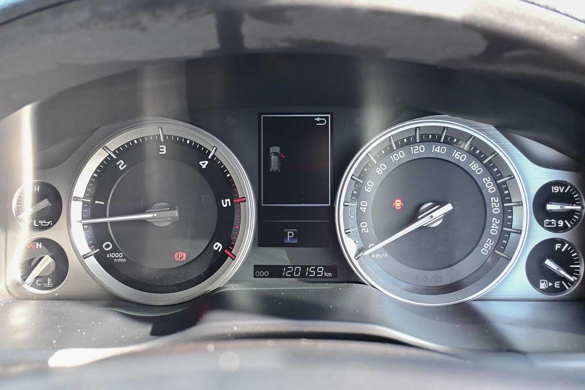 2019 Toyota Landcruiser Sahara VDJ200R