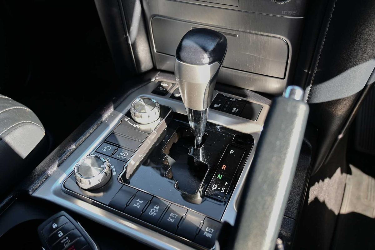 2019 Toyota Landcruiser Sahara VDJ200R