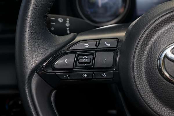 2023 Toyota Yaris SX Hybrid MXPH10R