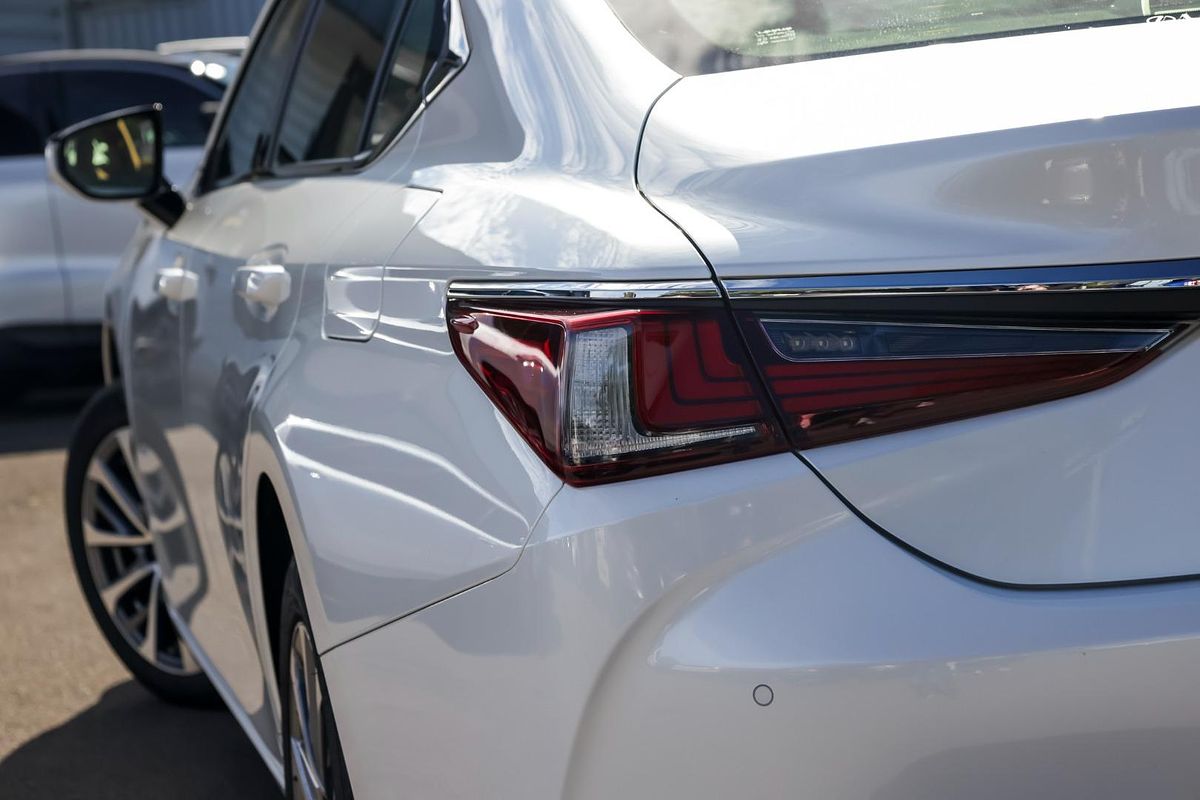 2023 Lexus ES ES250 Luxury AXZA10R
