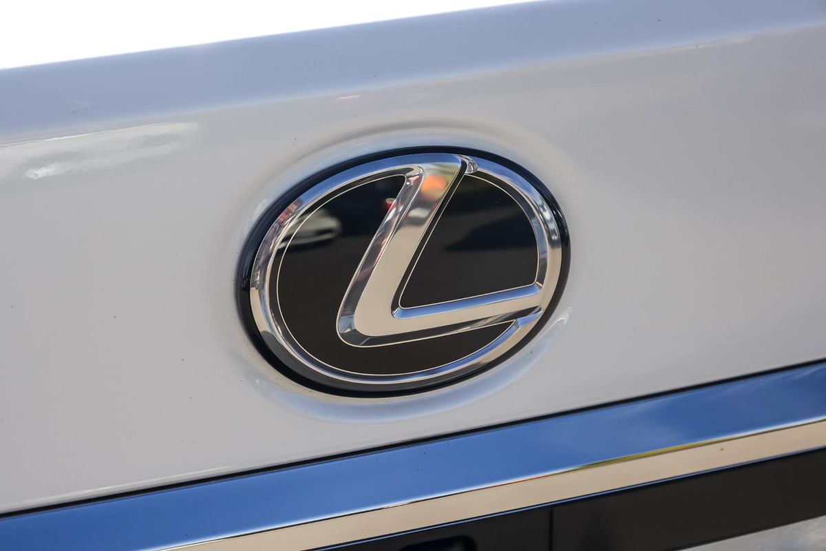 2023 Lexus ES ES250 Luxury AXZA10R