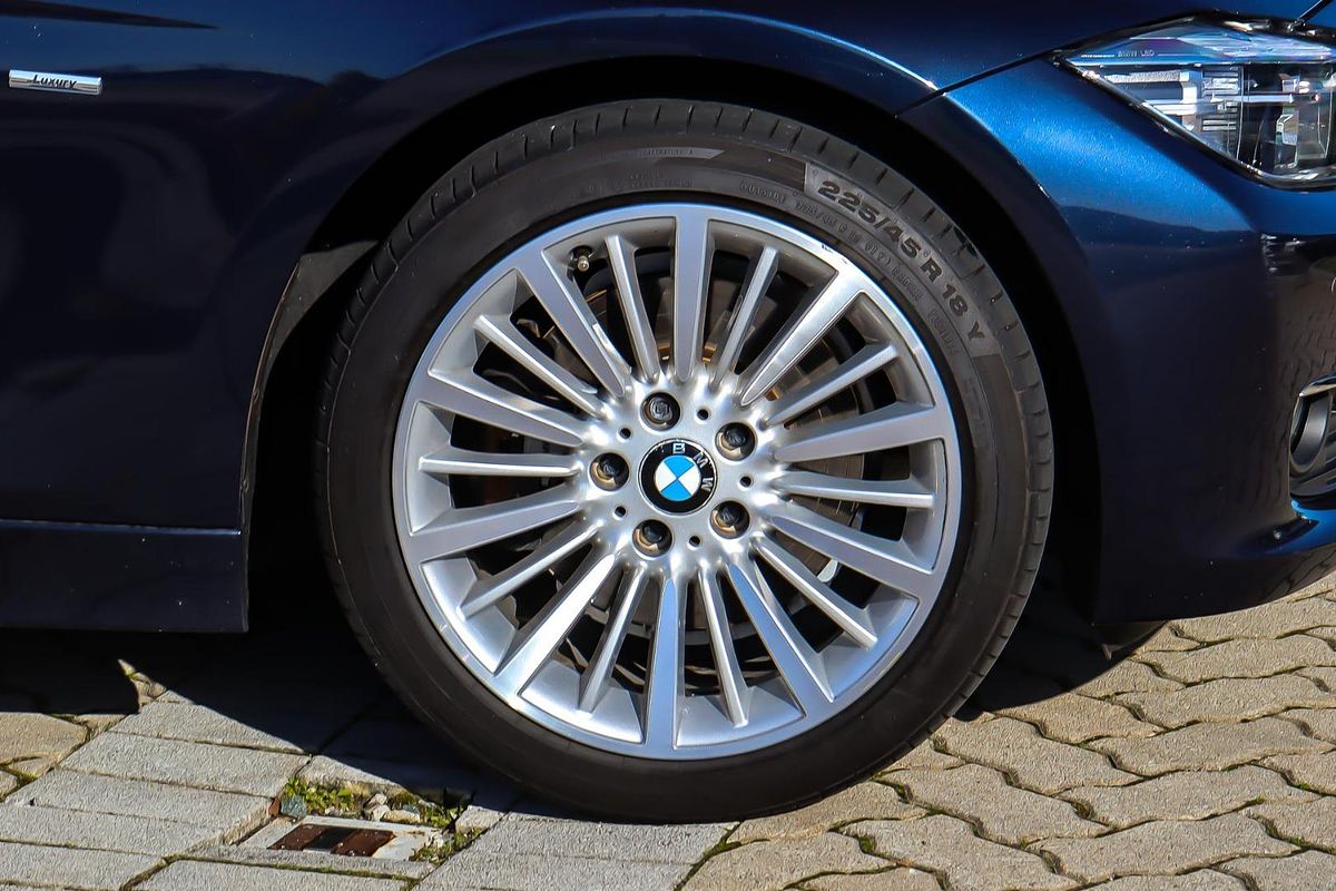 2013 BMW 3 Series 328i F30