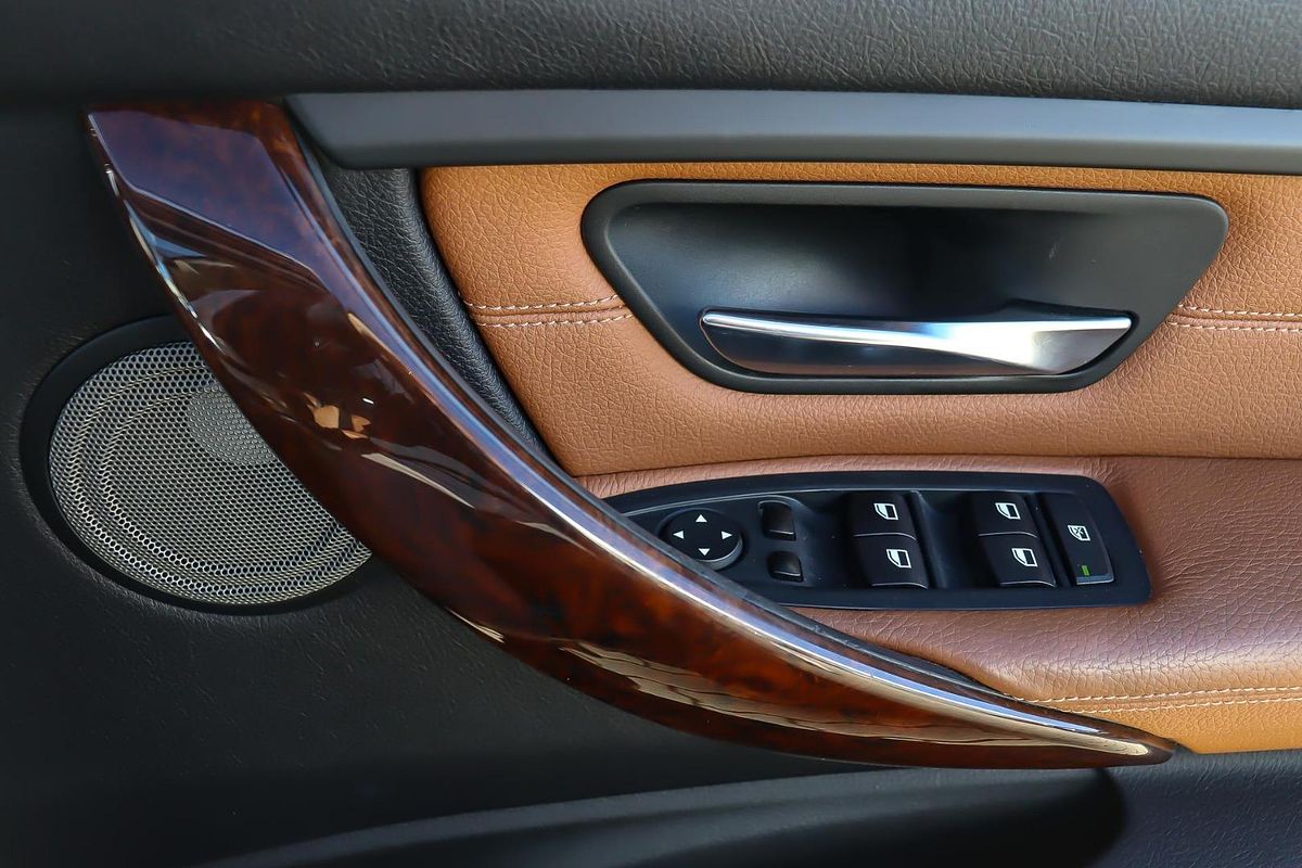 2013 BMW 3 Series 328i F30