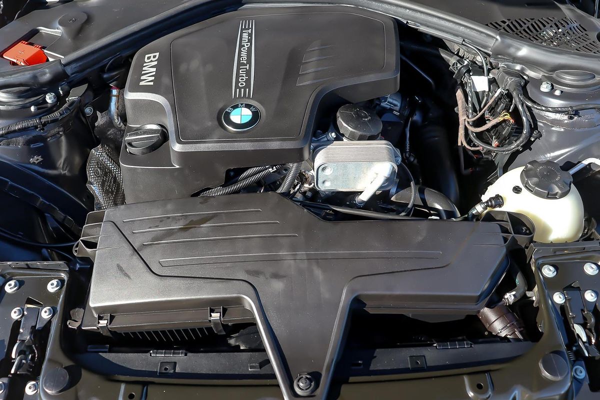 2013 BMW 3 Series 328i F30