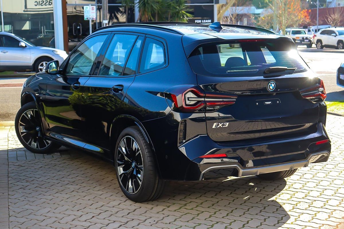 2022 BMW iX3 G08