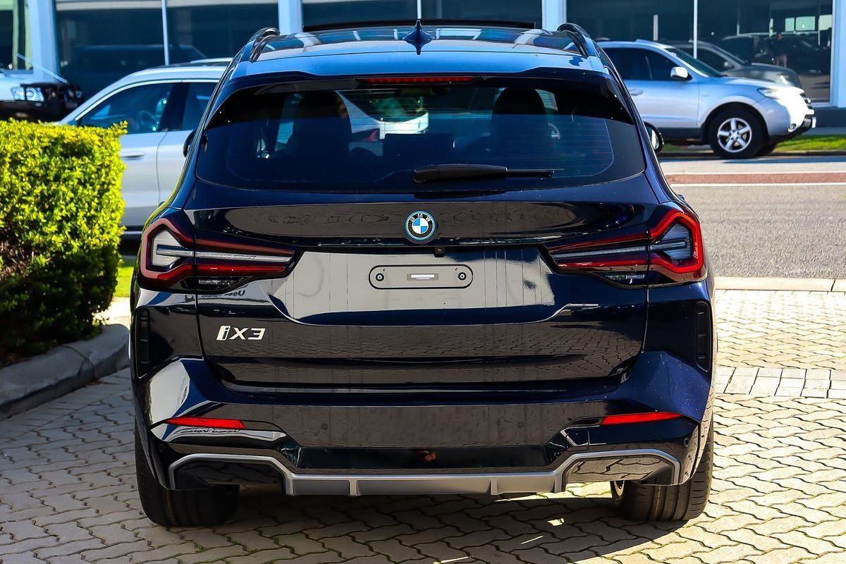 2022 BMW iX3 G08