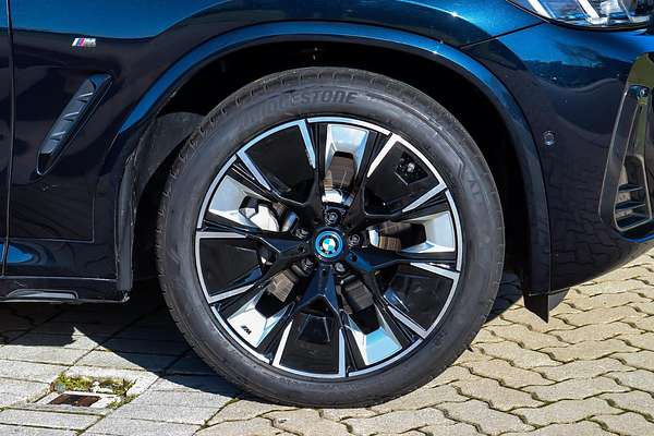 2022 BMW iX3 G08
