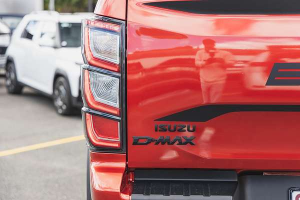 2024 Isuzu D-MAX BLADE 4X4