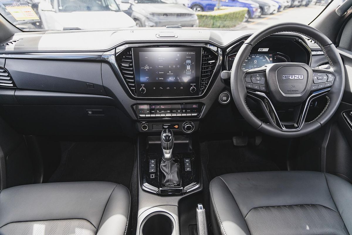 2024 Isuzu D-MAX BLADE 4X4