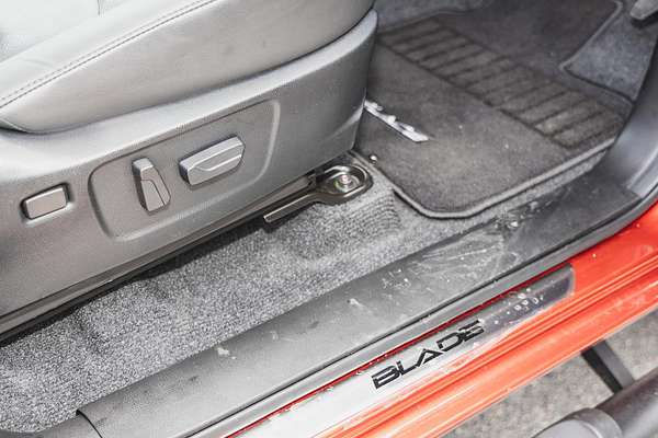 2024 Isuzu D-MAX BLADE 4X4