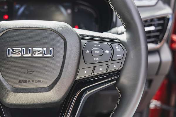2024 Isuzu D-MAX BLADE 4X4