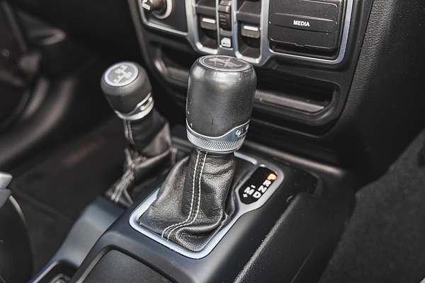 2020 Jeep Wrangler Unlimited Overland JL